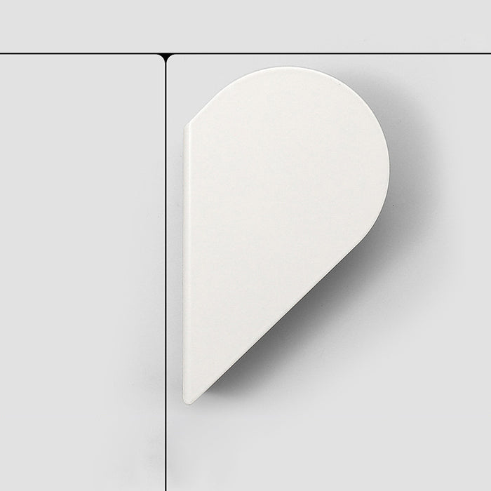 Heart-Shaped Cartoon Wardrobe Door Handle for Children's Room