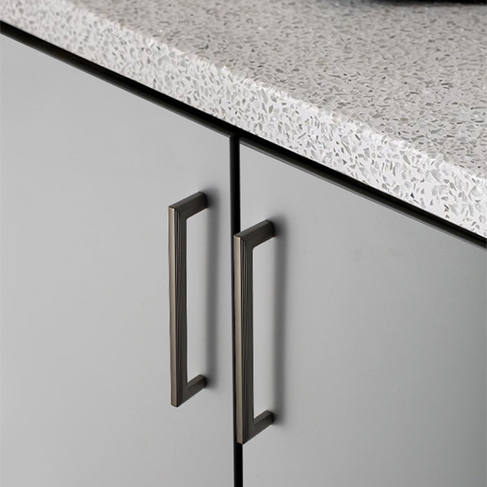 Modern Sleek Zinc Alloy Cabinet Handle For Kitchen