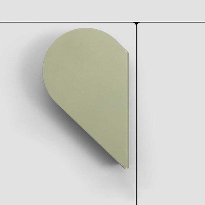 Heart-Shaped Cartoon Wardrobe Door Handle for Children's Room